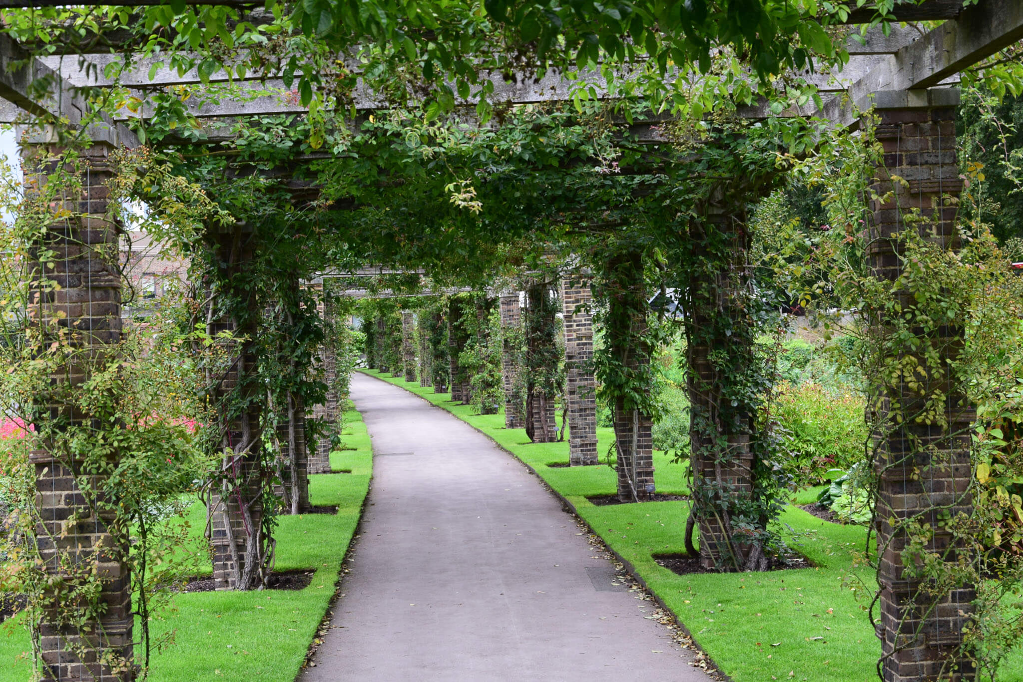 A Wonderful Day Trip to Kew Gardens A Couple Days Travel