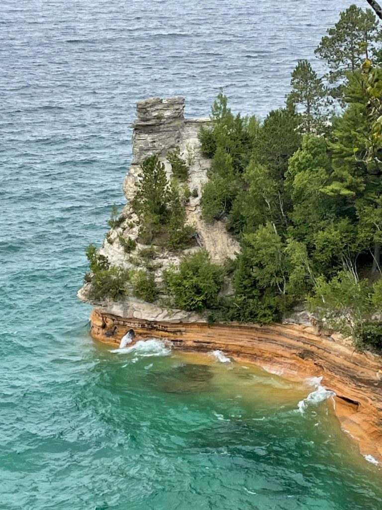 Michigan's Perfect Upper Peninsula Road Trip for 5-Days - A Couple Days ...