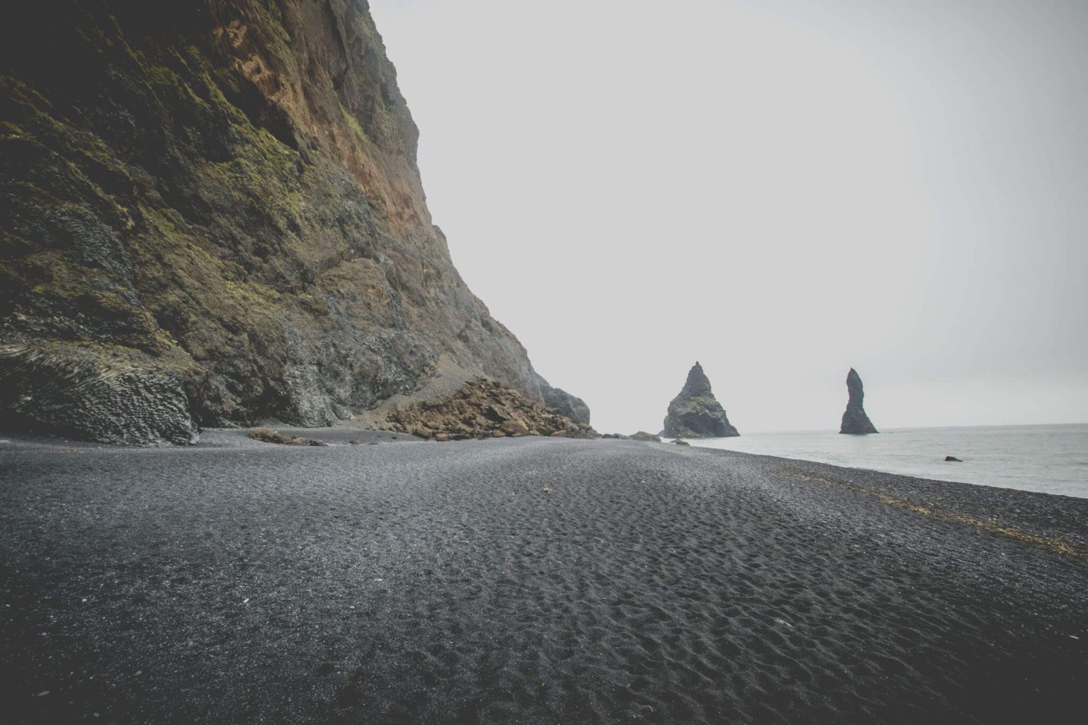 FREE ICELAND TRAVEL GUIDE visual data 6