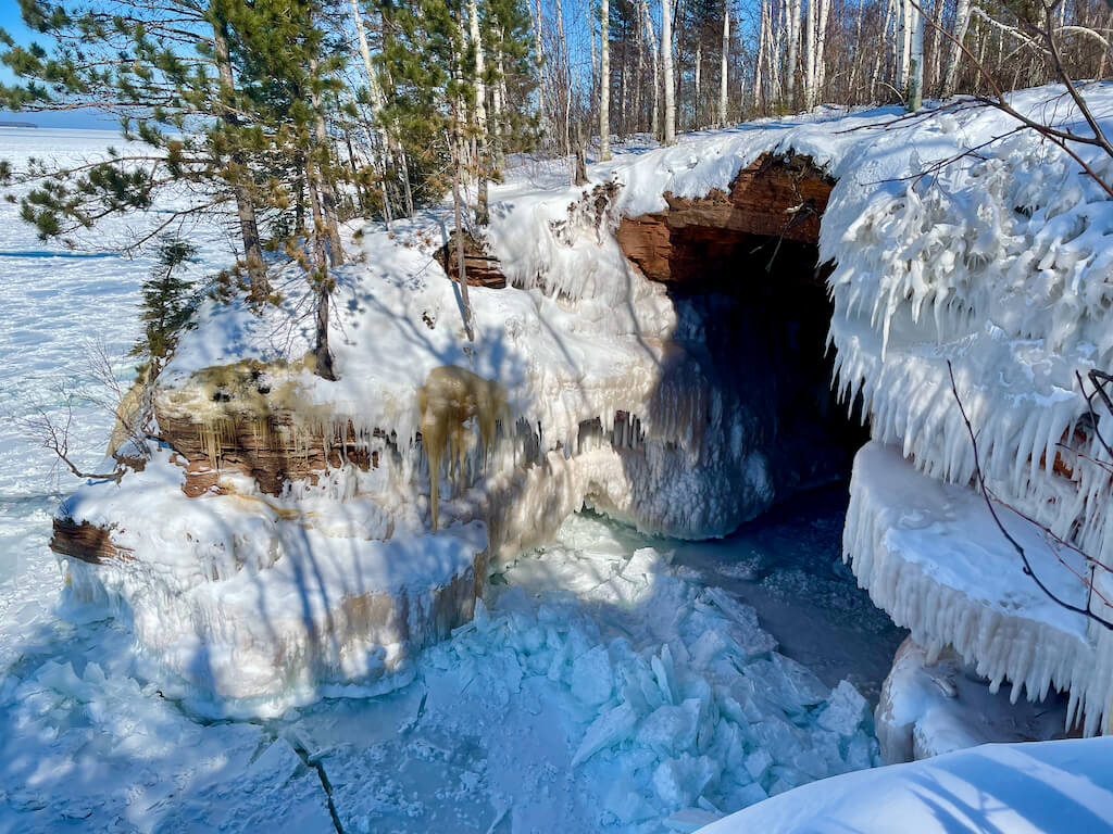 Read more about the article The Apostle Islands In Winter: A Weekend In Bayfield 