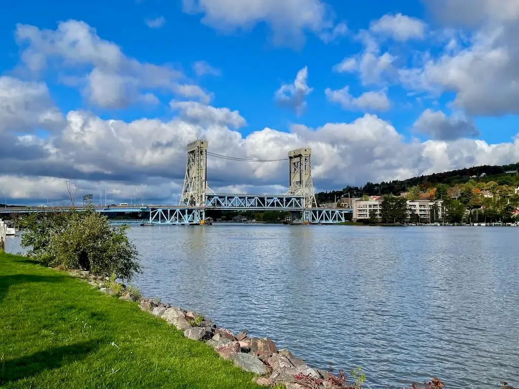 Houghton lift bridge